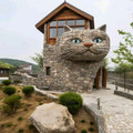 hilarious-architecture-shaming-pics-67a46e7a6ed9e__880.jpg