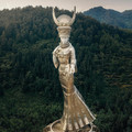 statue_2.jpg
